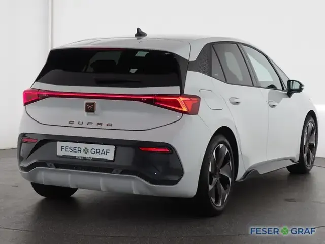 CUPRA Born