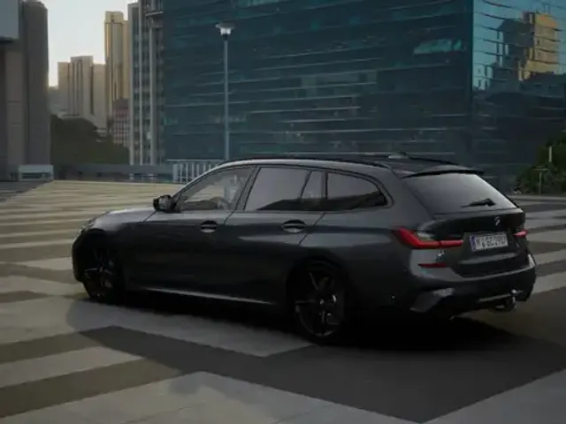 BMW 330