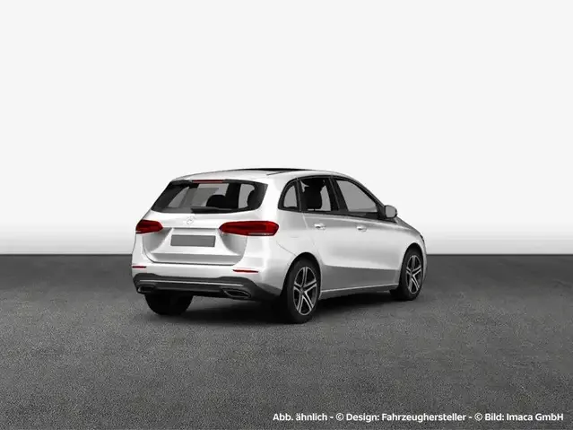 Mercedes-Benz B 220