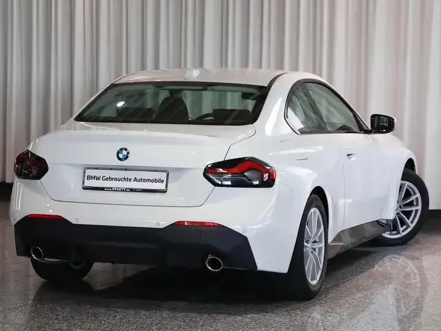 BMW 218