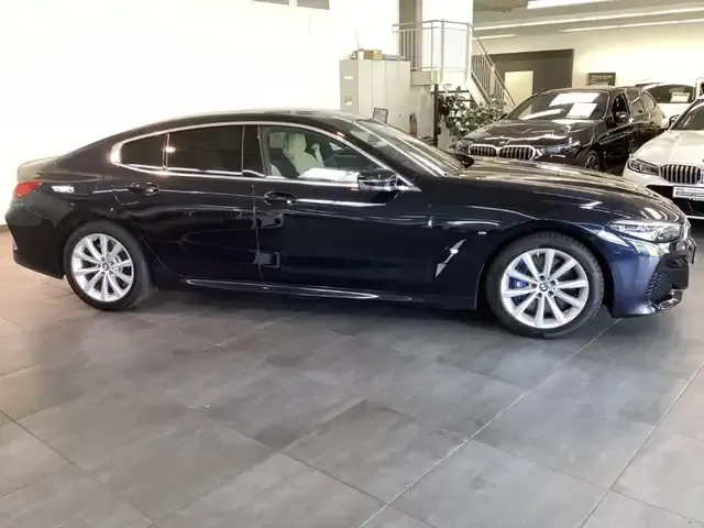 BMW 840