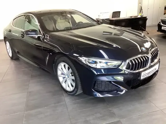 BMW 840
