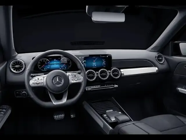 Mercedes-Benz GLB 220