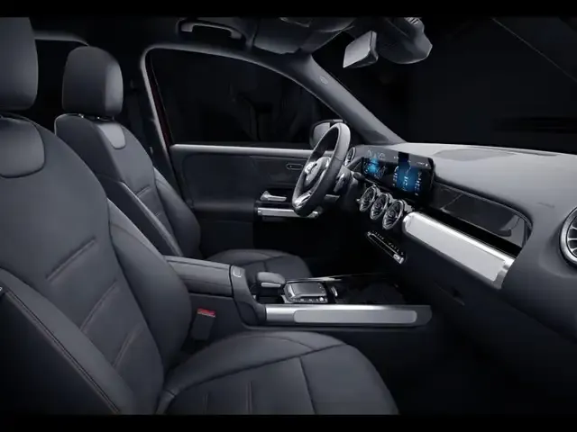 Mercedes-Benz GLB 220