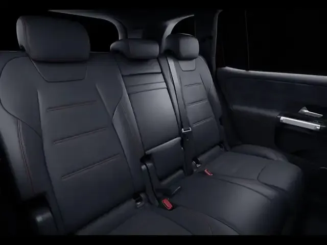 Mercedes-Benz GLB 220