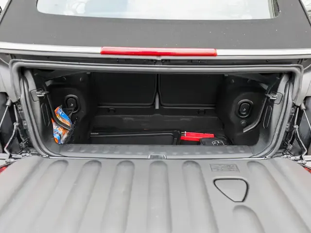 MINI John Cooper Works Cabrio