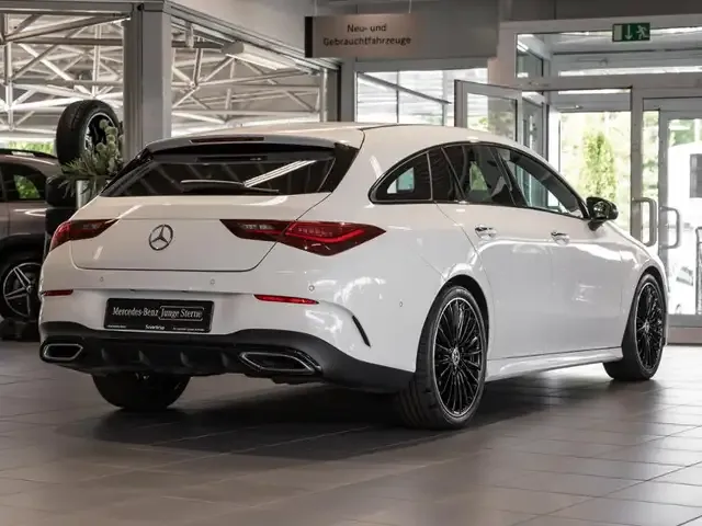 Mercedes-Benz CLA 220