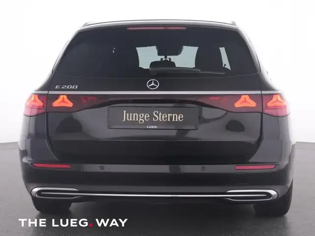 Mercedes-Benz E 200