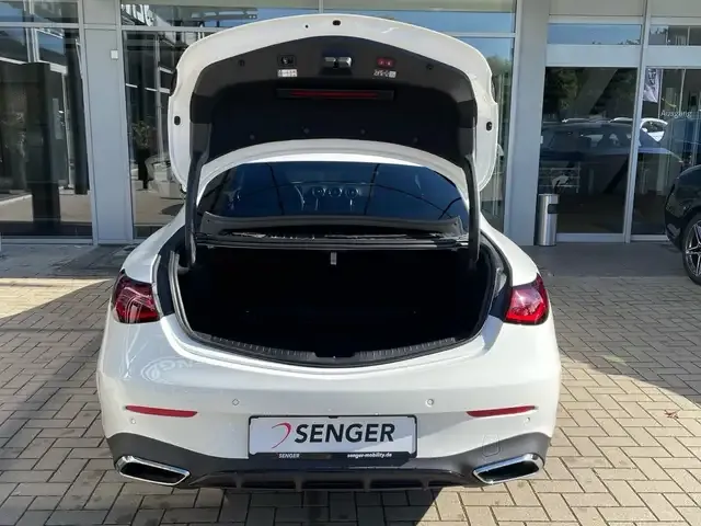 Mercedes-Benz CLE 200