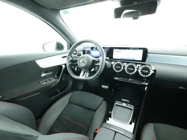 Mercedes-Benz A 35 AMG