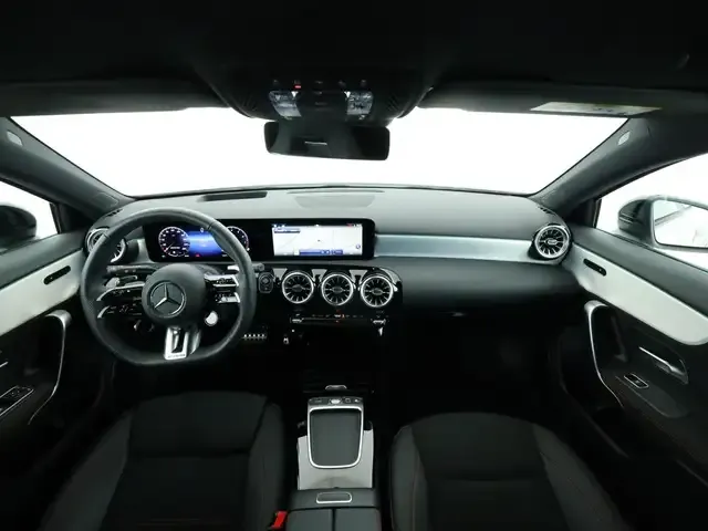 Mercedes-Benz A 35 AMG