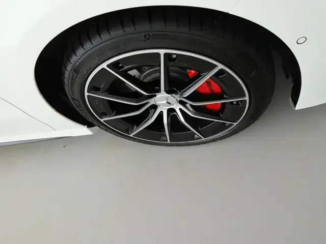 Mercedes-Benz A 35 AMG