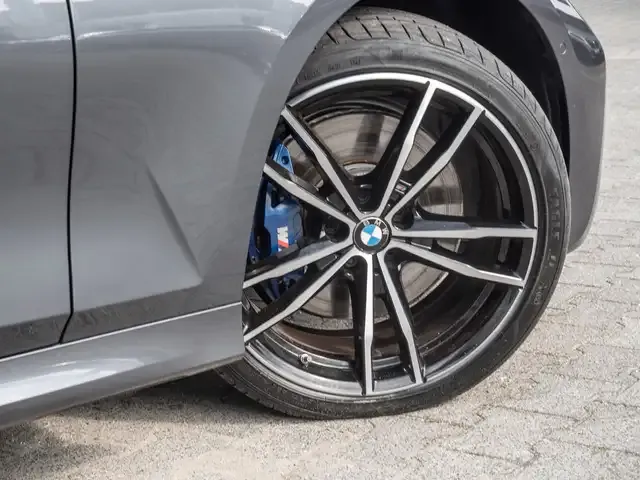 BMW 340