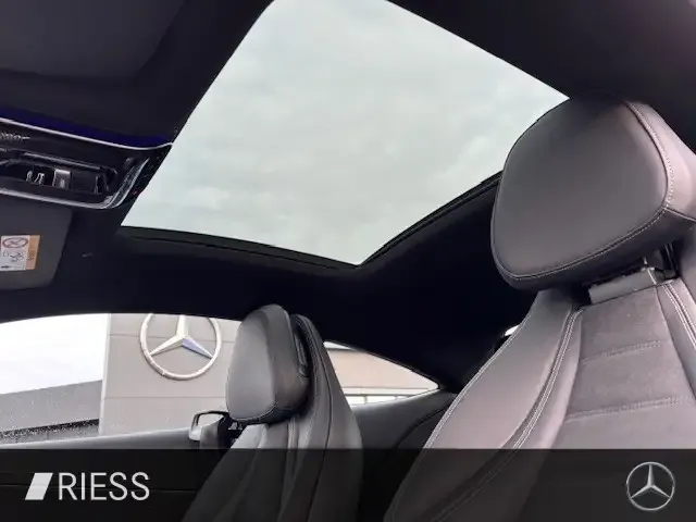 Mercedes-Benz CLE 300