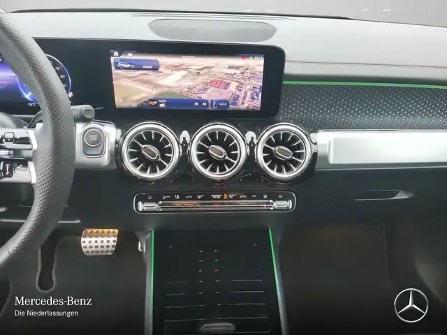 Mercedes-Benz EQB 250