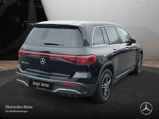Mercedes-Benz EQB 250