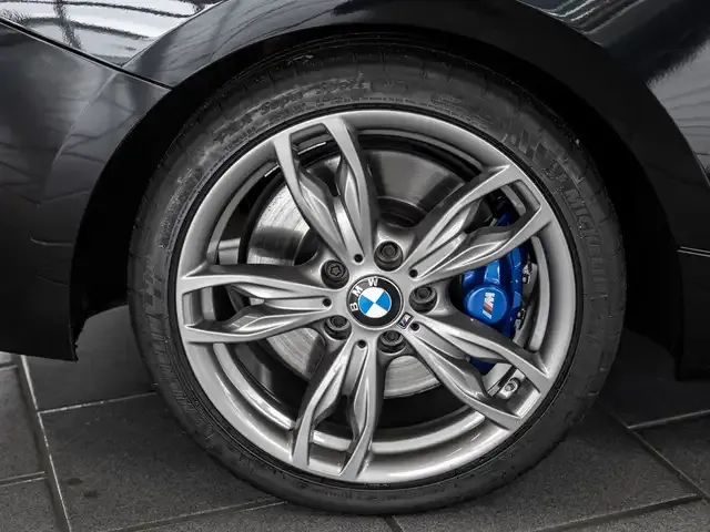 BMW 240