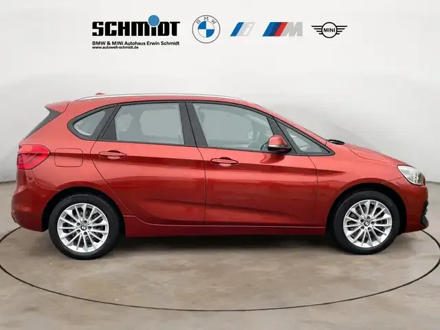 BMW 218