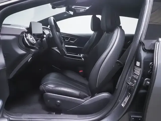 Mercedes-Benz EQE 300