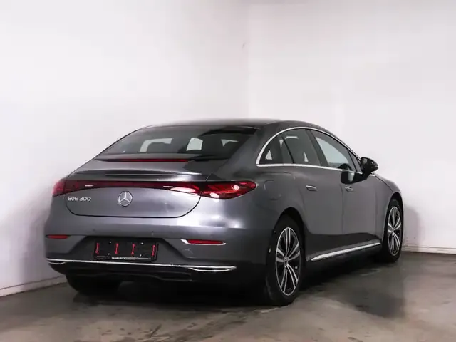 Mercedes-Benz EQE 300