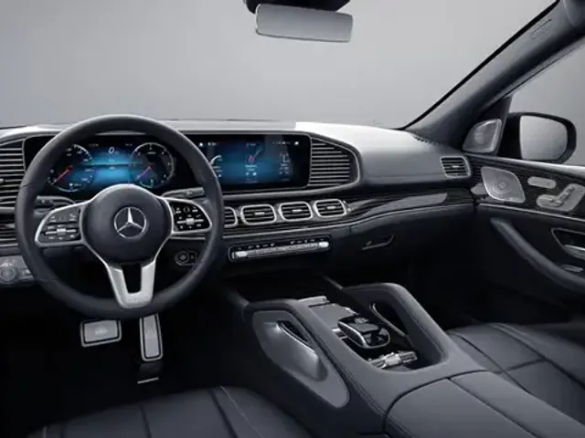 Mercedes-Benz GLS 600