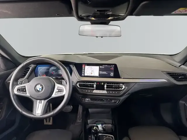 BMW 235