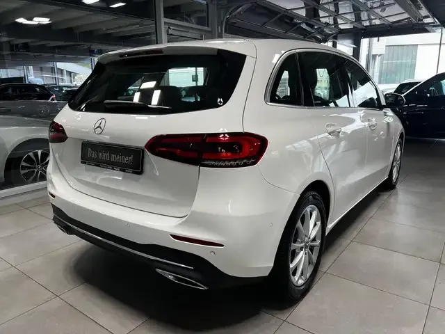Mercedes-Benz B 250