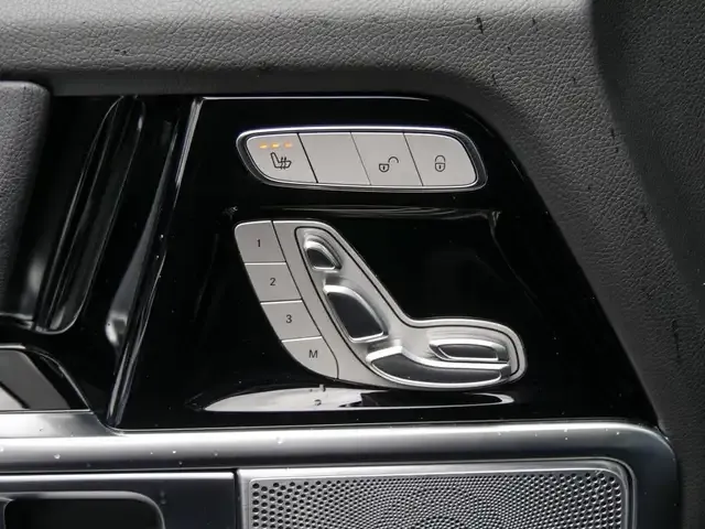 Mercedes-Benz G 500