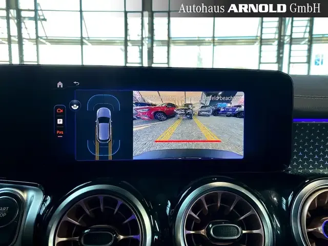 Mercedes-Benz EQB 300