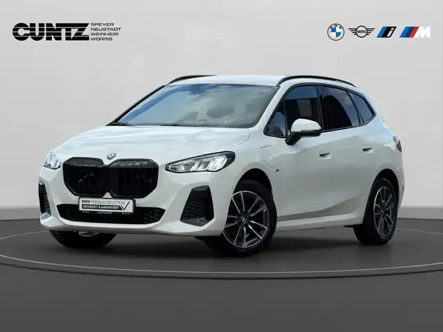 BMW 225