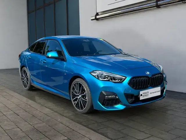 BMW 218