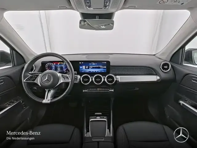 Mercedes-Benz GLB 180