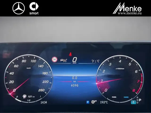 Mercedes-Benz CLA 200