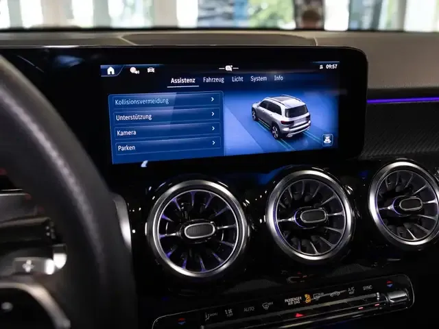 Mercedes-Benz GLB 200