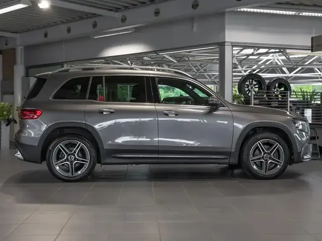 Mercedes-Benz GLB 200