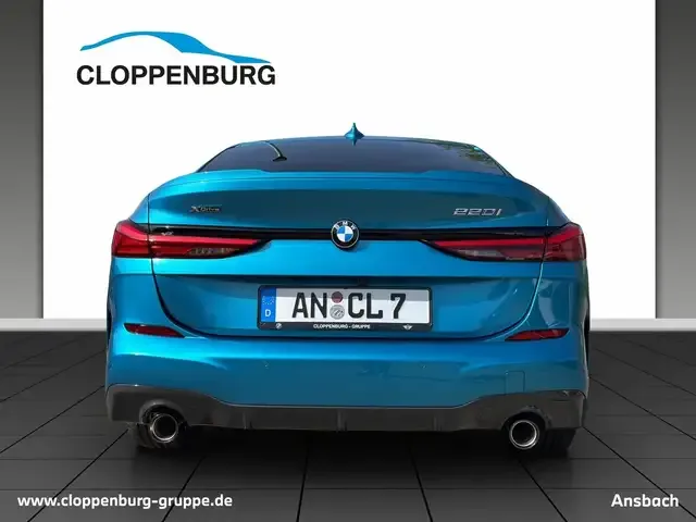 BMW 220