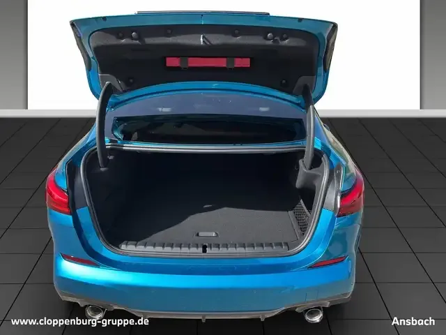 BMW 220