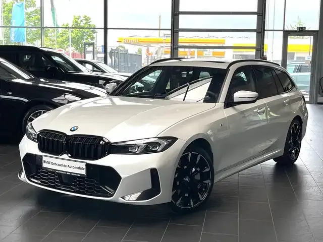 BMW 330