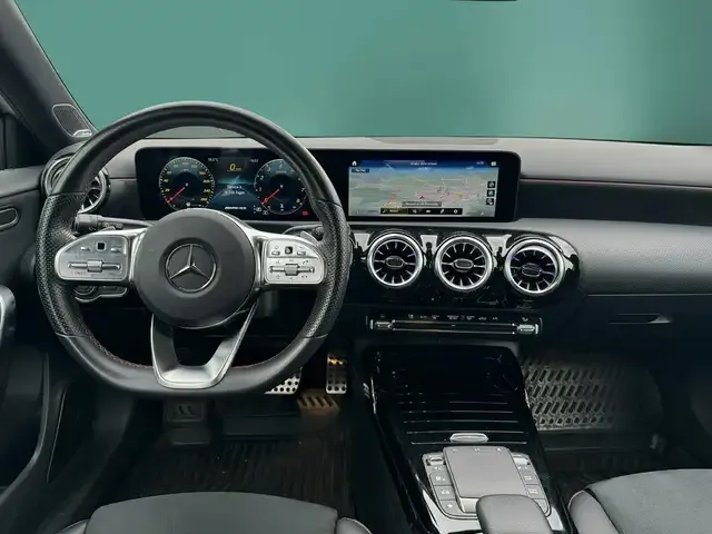 Mercedes-Benz A 35 AMG
