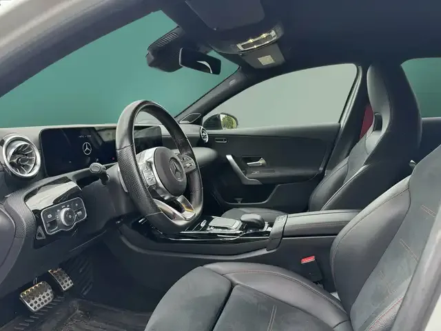 Mercedes-Benz A 35 AMG