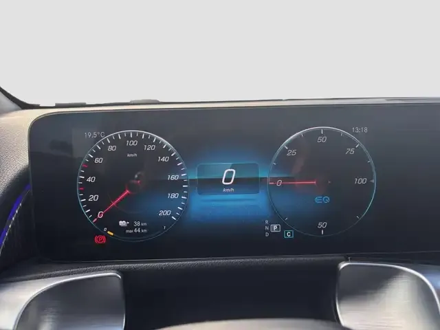 Mercedes-Benz EQB 300