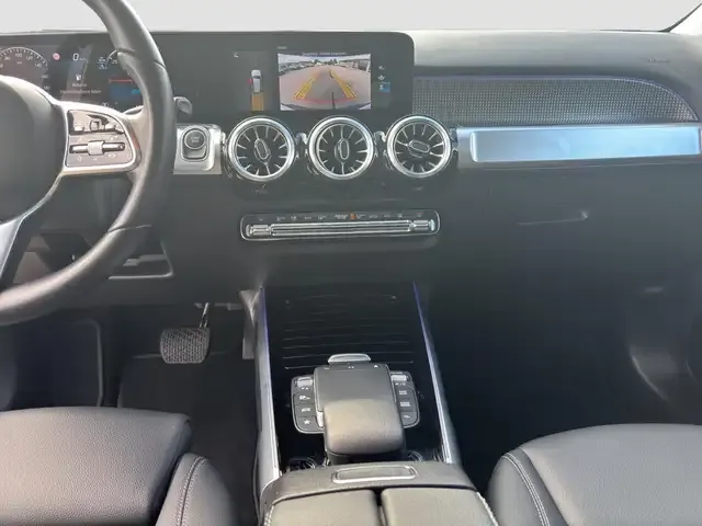 Mercedes-Benz EQB 300