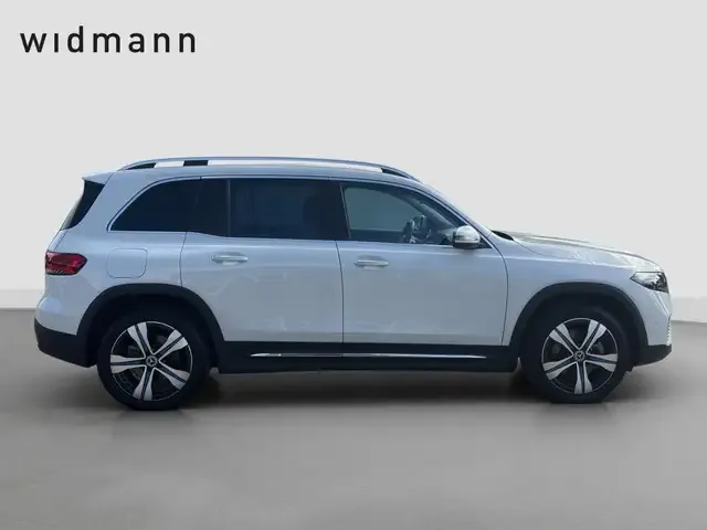 Mercedes-Benz EQB 300