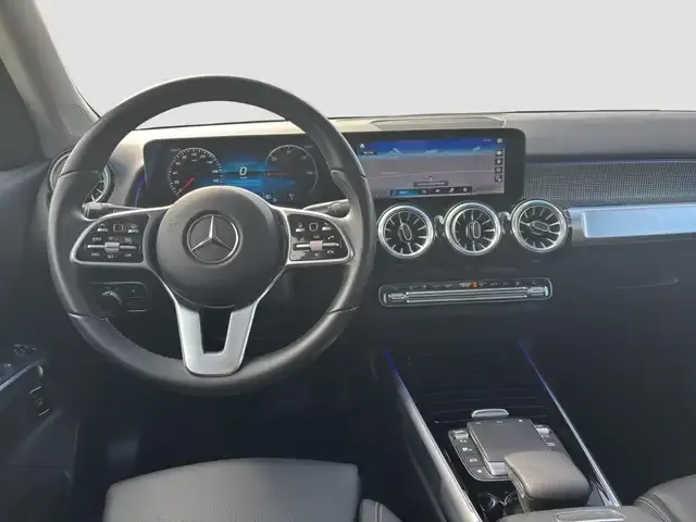 Mercedes-Benz EQB 300