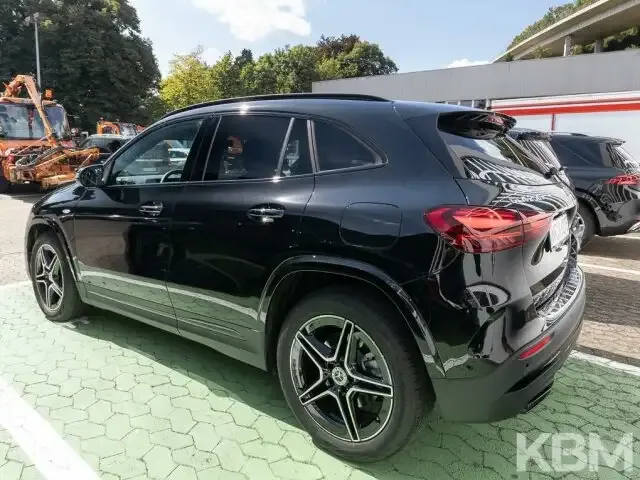Mercedes-Benz GLA 250