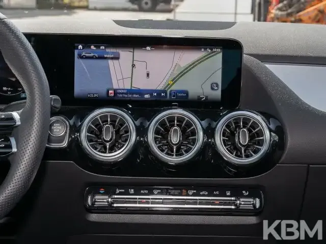 Mercedes-Benz GLA 250