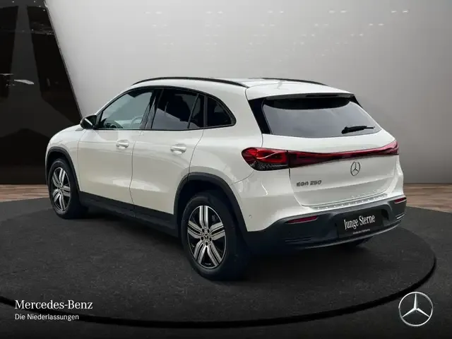 Mercedes-Benz EQA 250