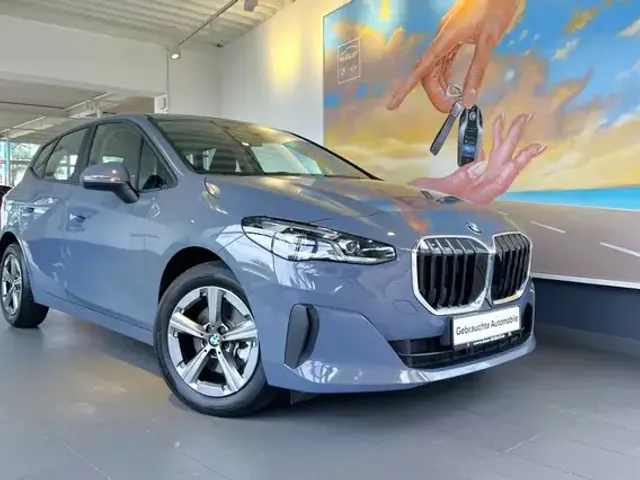 BMW 218