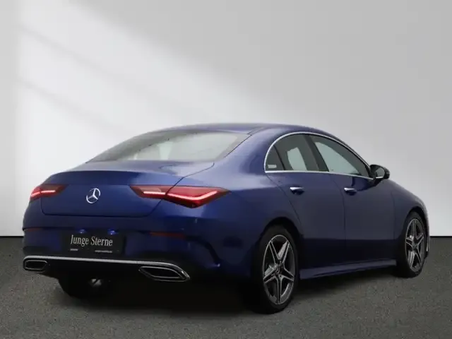 Mercedes-Benz CLA 200