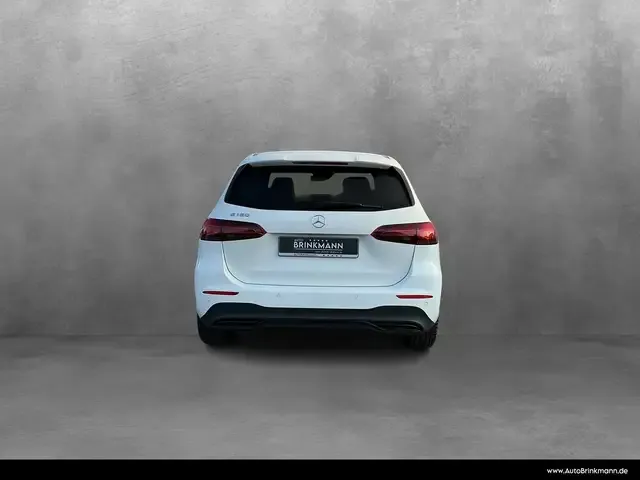 Mercedes-Benz B 180